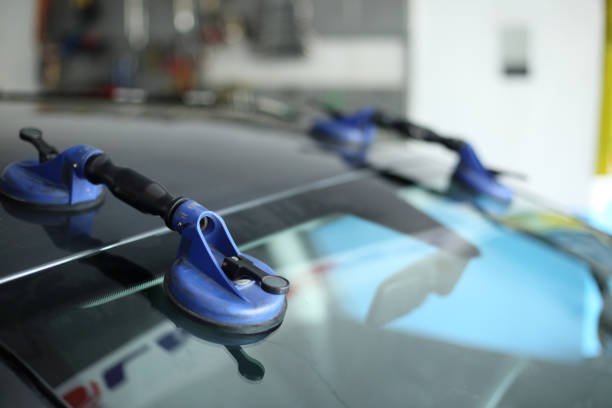 Mobile Windshield Repair in Santa Ana, CA